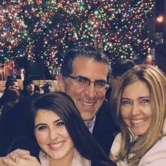 Meet your Posher, Leona - Picture 1 of 1